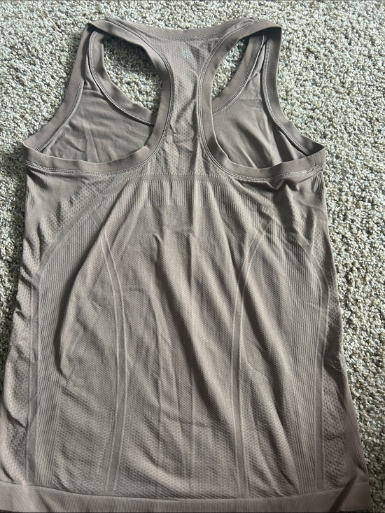 Athleta Tops - Women’s Athleta Seamless Racerback Tank Top - Taupe
